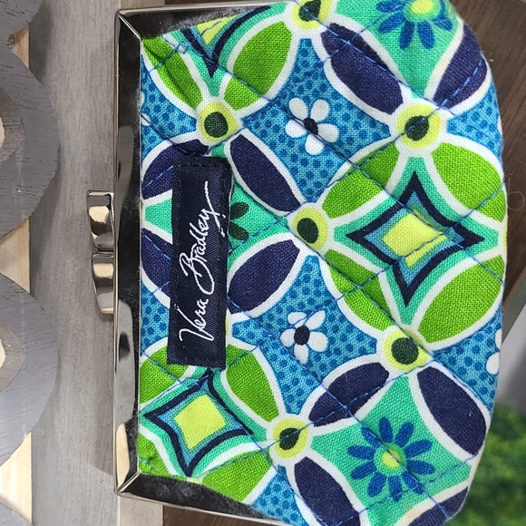 Vera Bradley Retired Daisy Daisy Set - Picture 12 of 12